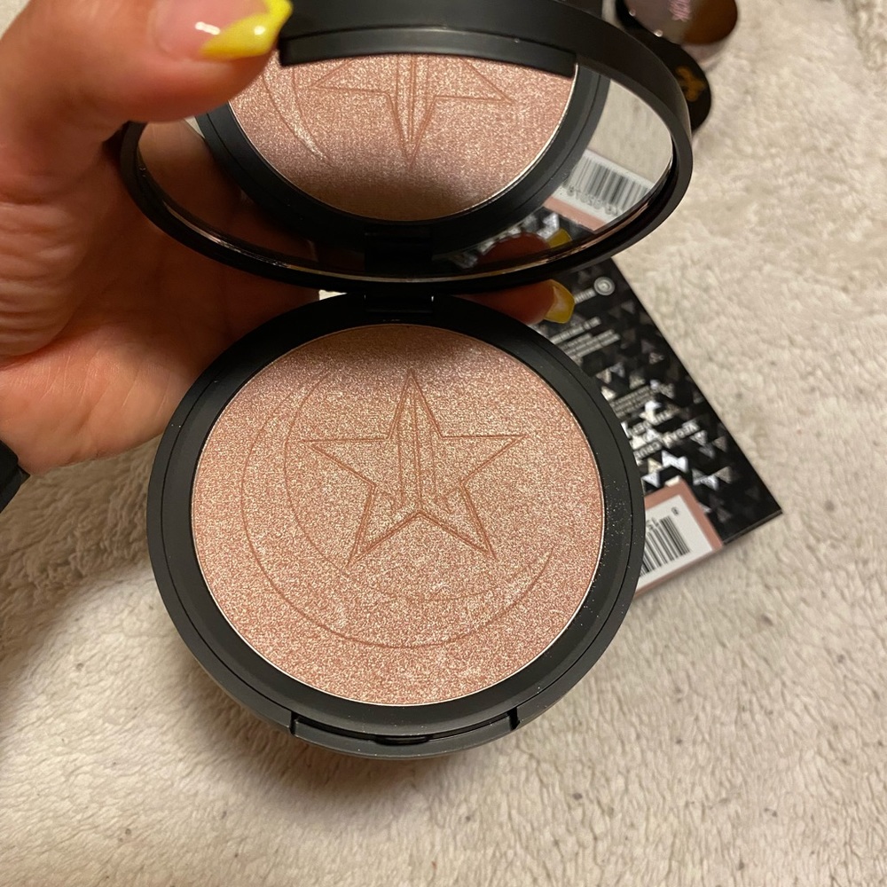 Brand 🆕 Skin Frost Jefree ⭐️X Manny MUA Eclipse